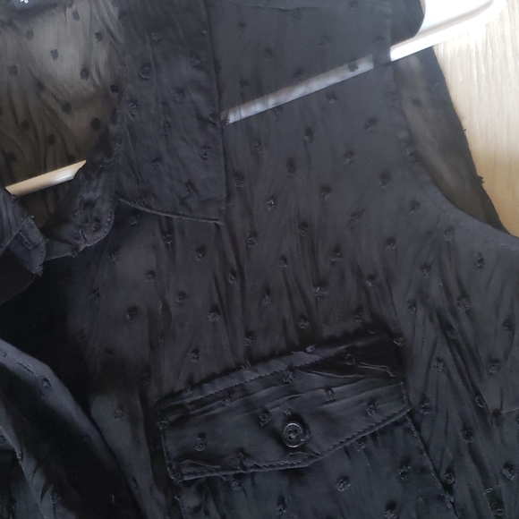 🌼Express sheer polka dot top - Picture 2 of 8